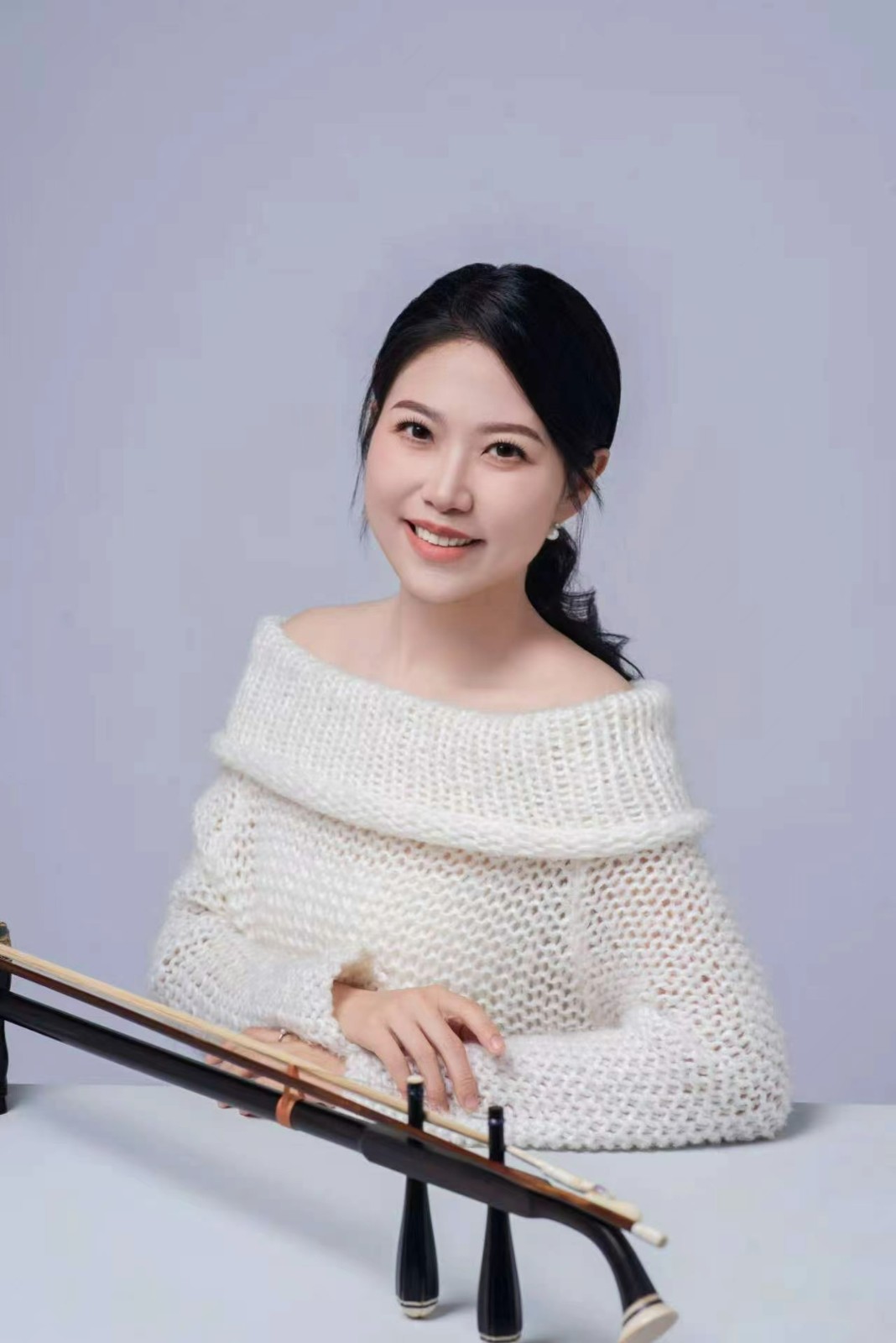 弦上交響：胡柳二胡演奏的多維美學(xué)解構(gòu)與哲學(xué)思辨