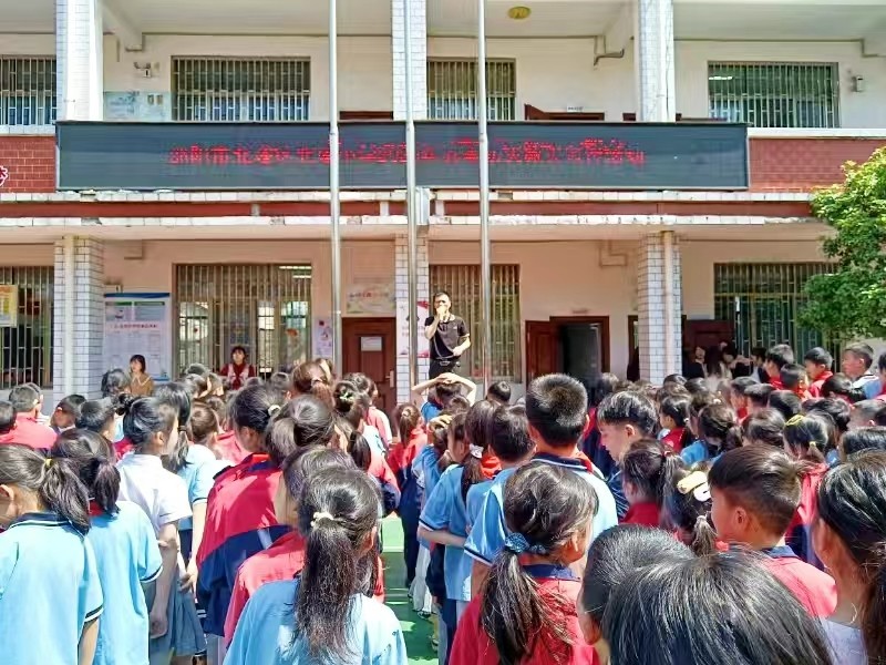 北塔小學(xué)開(kāi)展“防災(zāi)減災(zāi)”應(yīng)急疏散演練 筑牢校園安全防線