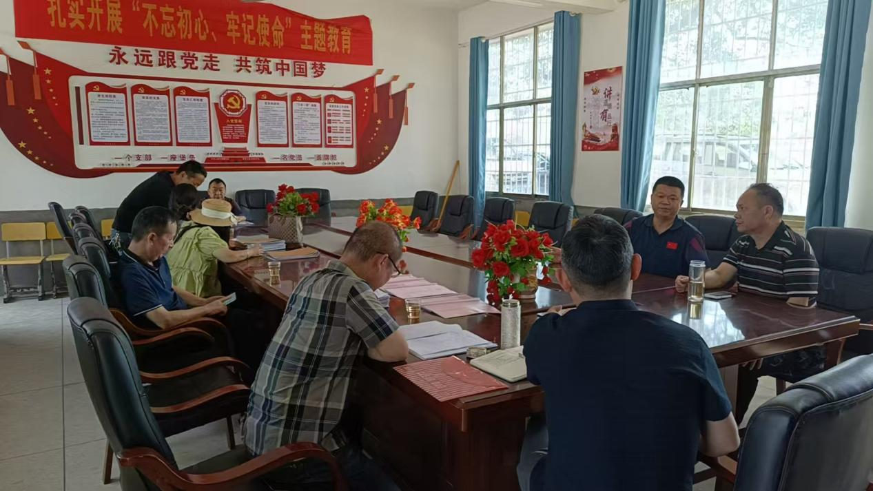 督查校園食品安全 護航學生營養(yǎng)健康