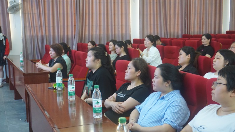 心育賦能 家校同行