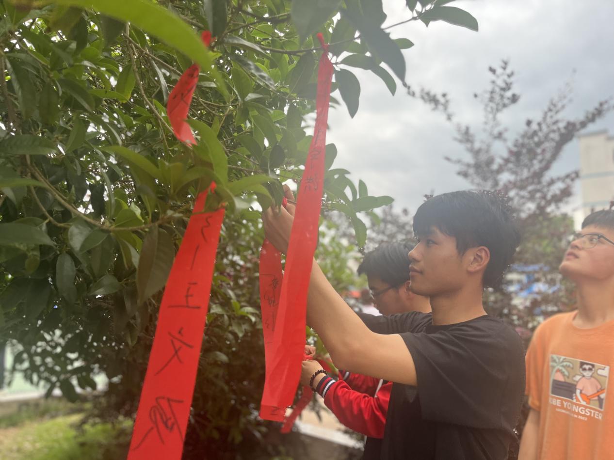 激情釋放壓力，青春昂揚逐夢