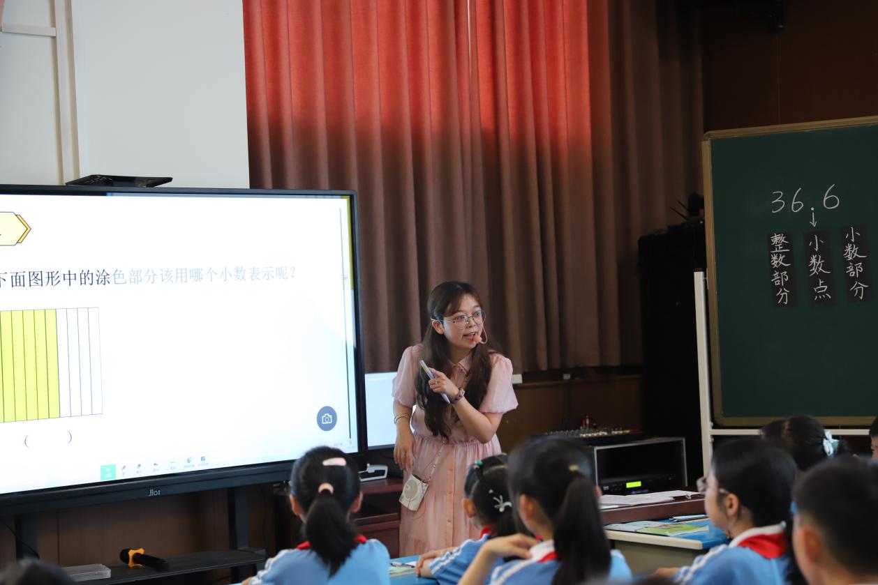 邵東市城區(qū)二小主題式校本研修“壹課堂”推廣展示活動 暨“青藍(lán)學(xué)院” 團(tuán)隊競賽活動圓滿落幕