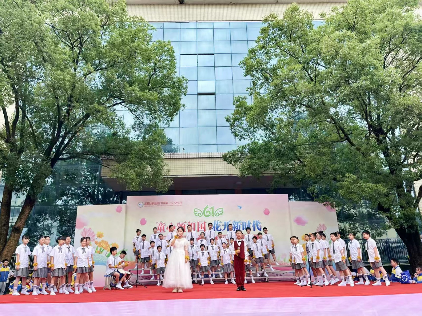 童心頌祖國(guó) 花開(kāi)新時(shí)代