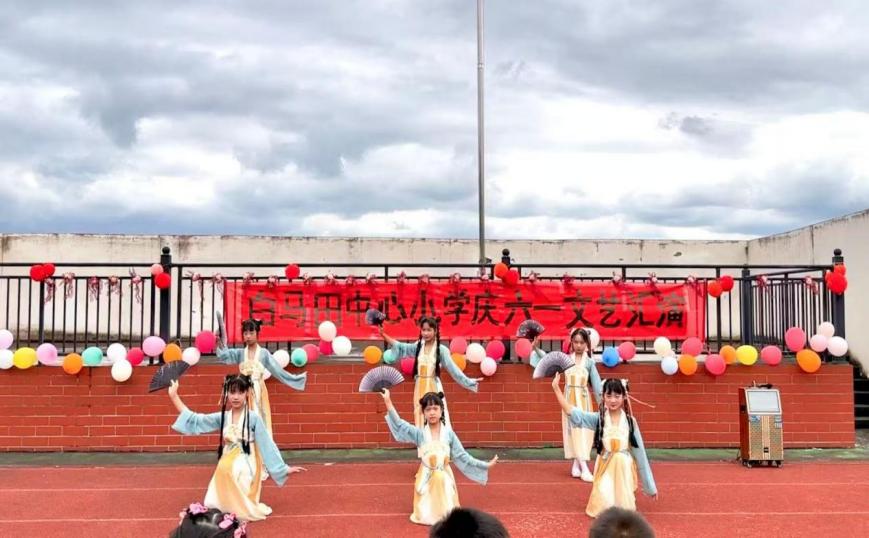 牢記黨的教導(dǎo)，爭(zhēng)做強(qiáng)國(guó)少年