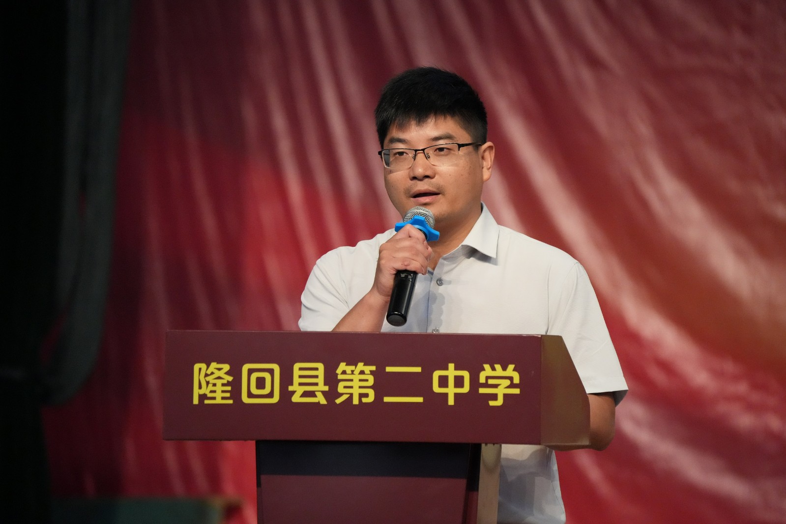 隆回二中舉行高三畢業(yè)典禮