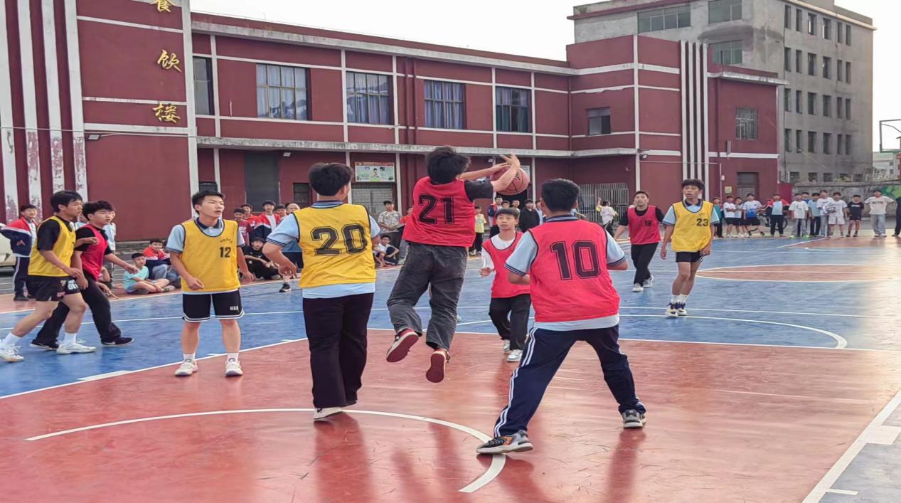 迎“籃”而上，足夠精彩