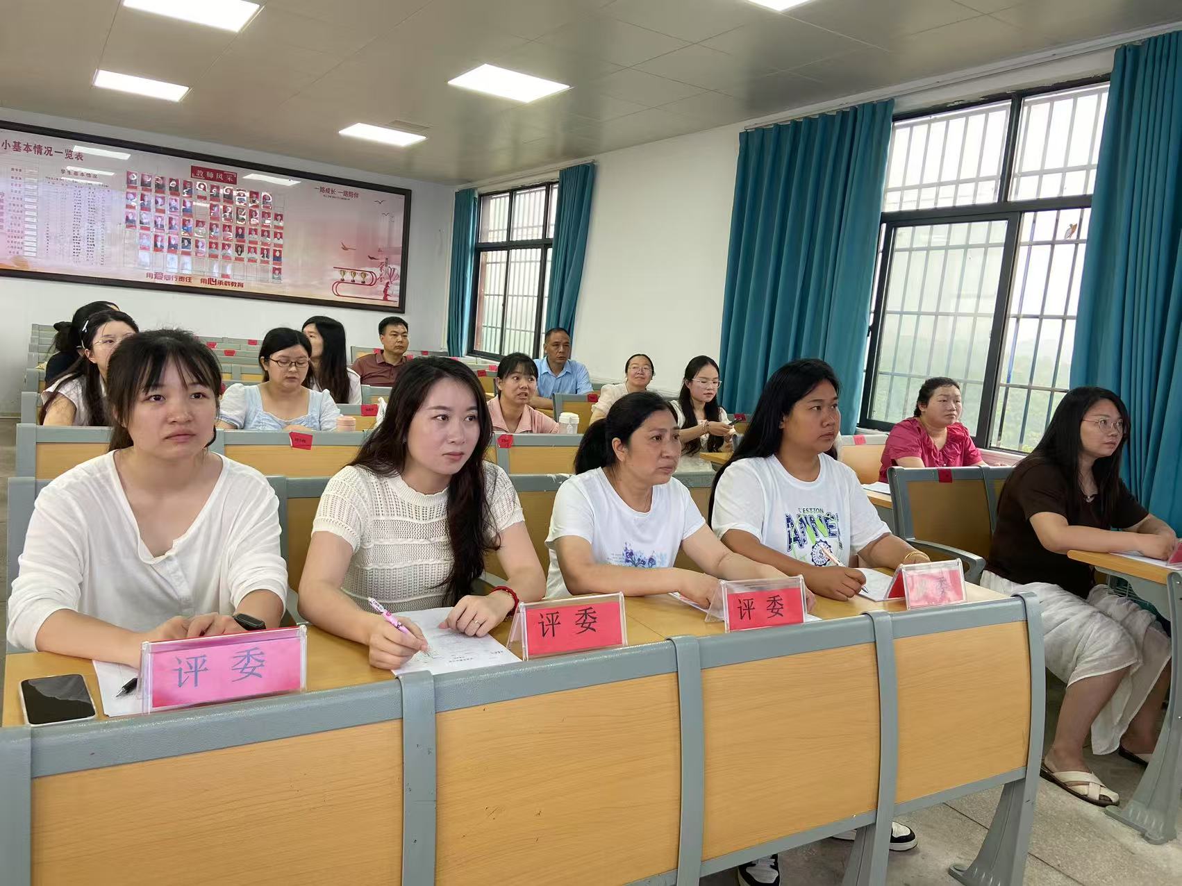 下花橋鎮(zhèn)中心學(xué)校小學(xué)部“聚焦課堂·以研促教”校本研修