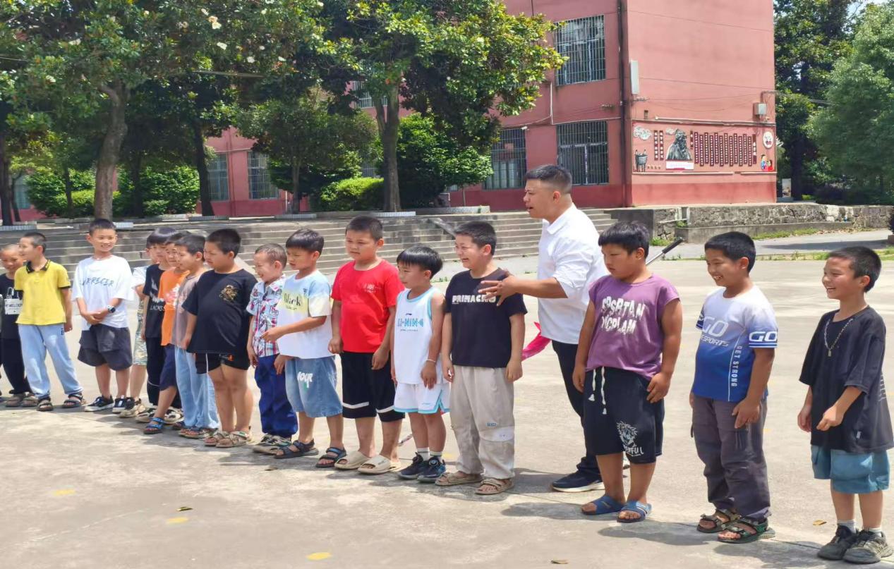 “以演筑防，以練為戰(zhàn)”防溺水安全應(yīng)急演練