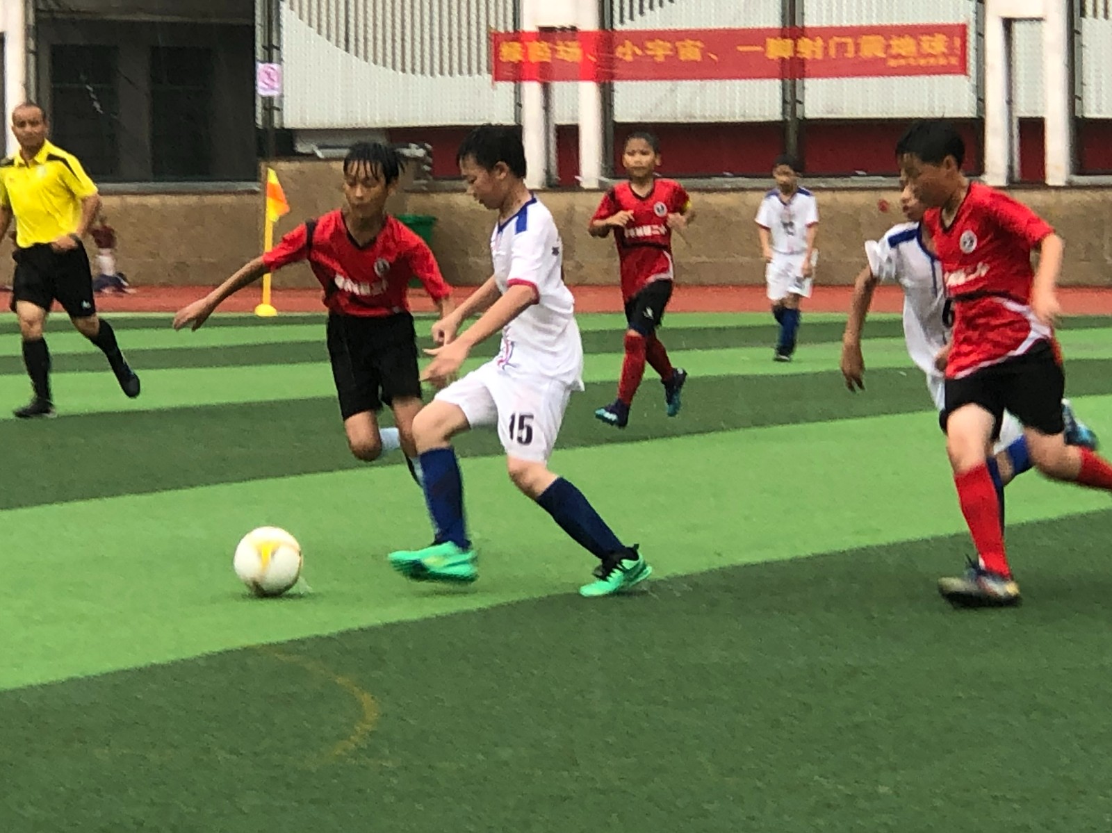 邵東市城區(qū)二小第六屆體育節(jié)圓滿閉幕：榮耀收官展風(fēng)采，綠茵逐夢正當(dāng)時(shí)