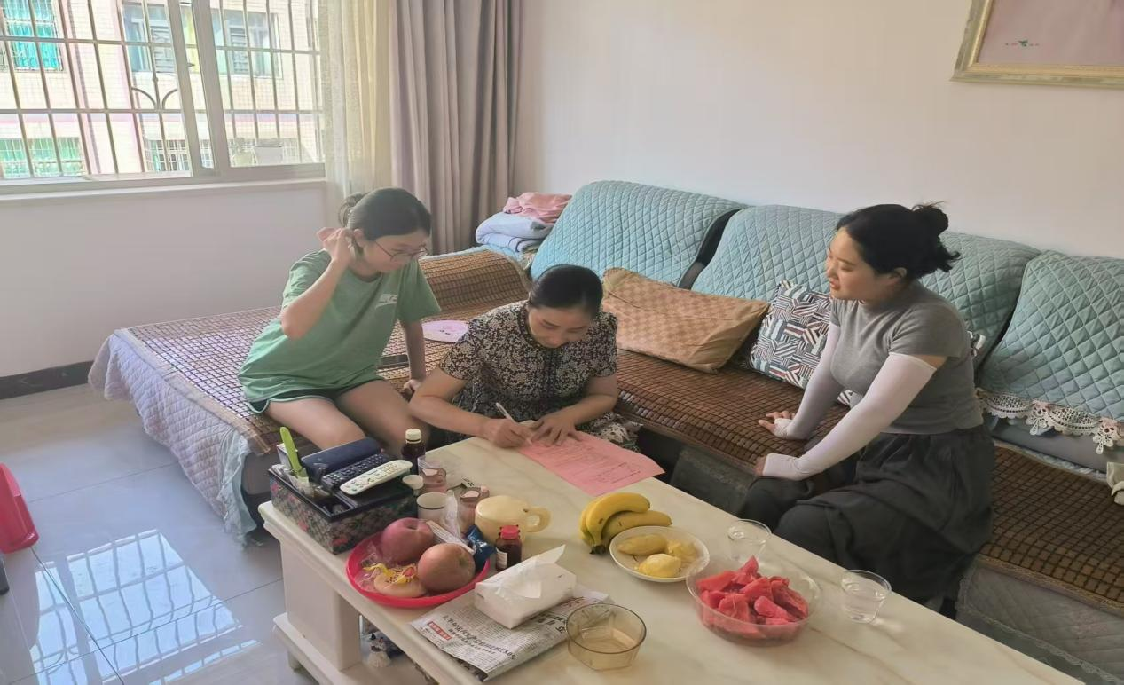 教師家訪(fǎng)暖人心，家校攜手防溺水