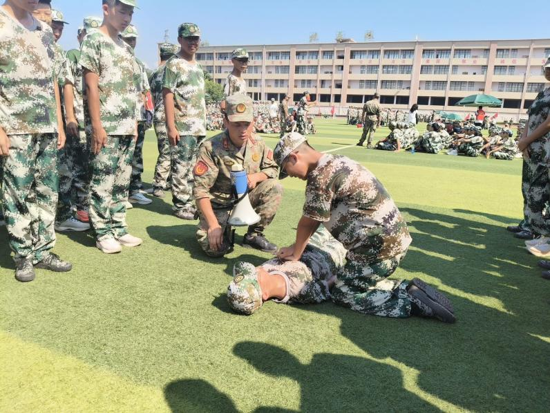 隆回二中：筑牢安全防線，守護(hù)青春生命