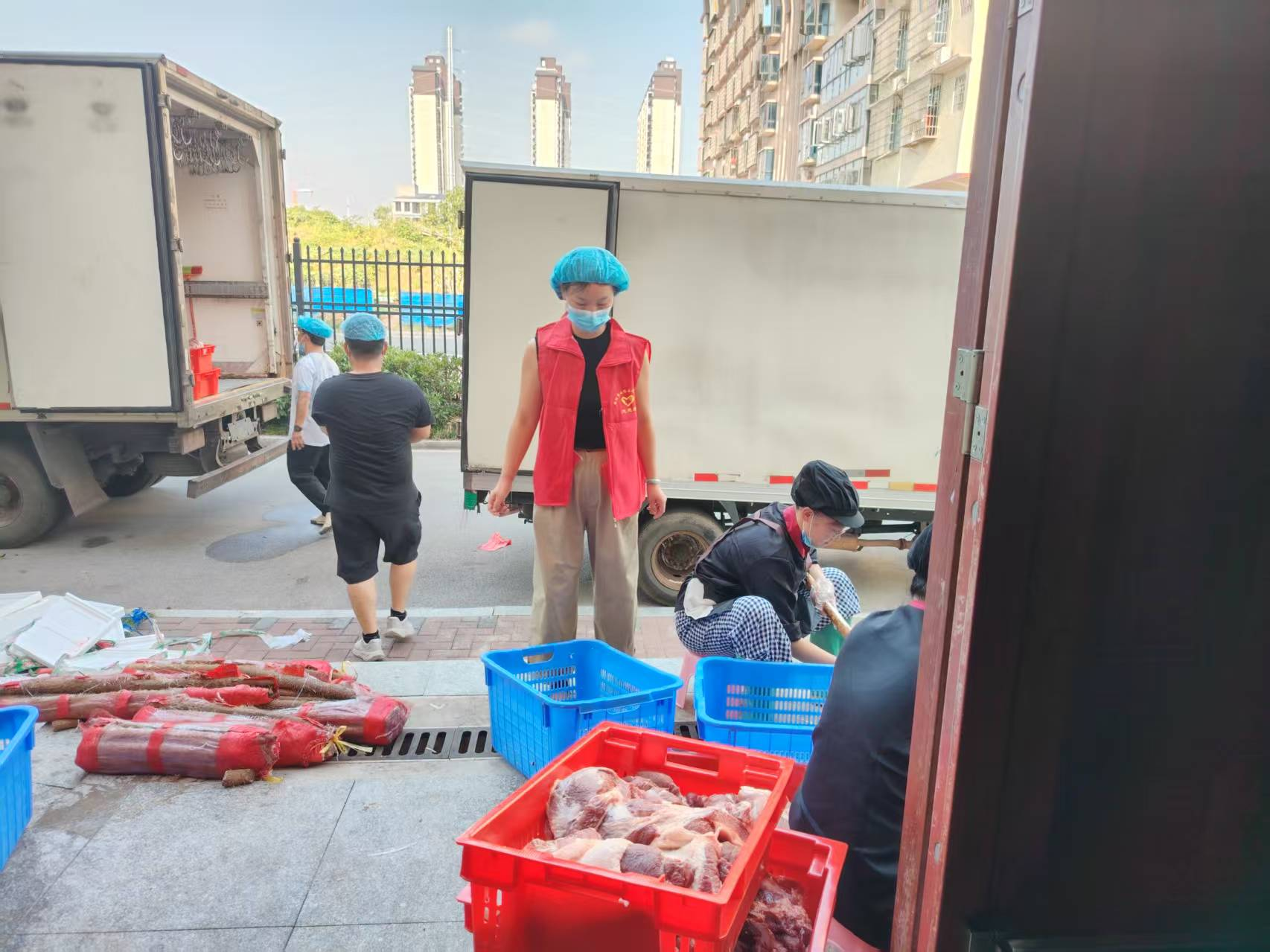 北塔區(qū)芙蓉教育集團(tuán)開展校園食品安全聯(lián)合檢查 共筑師生健康防線