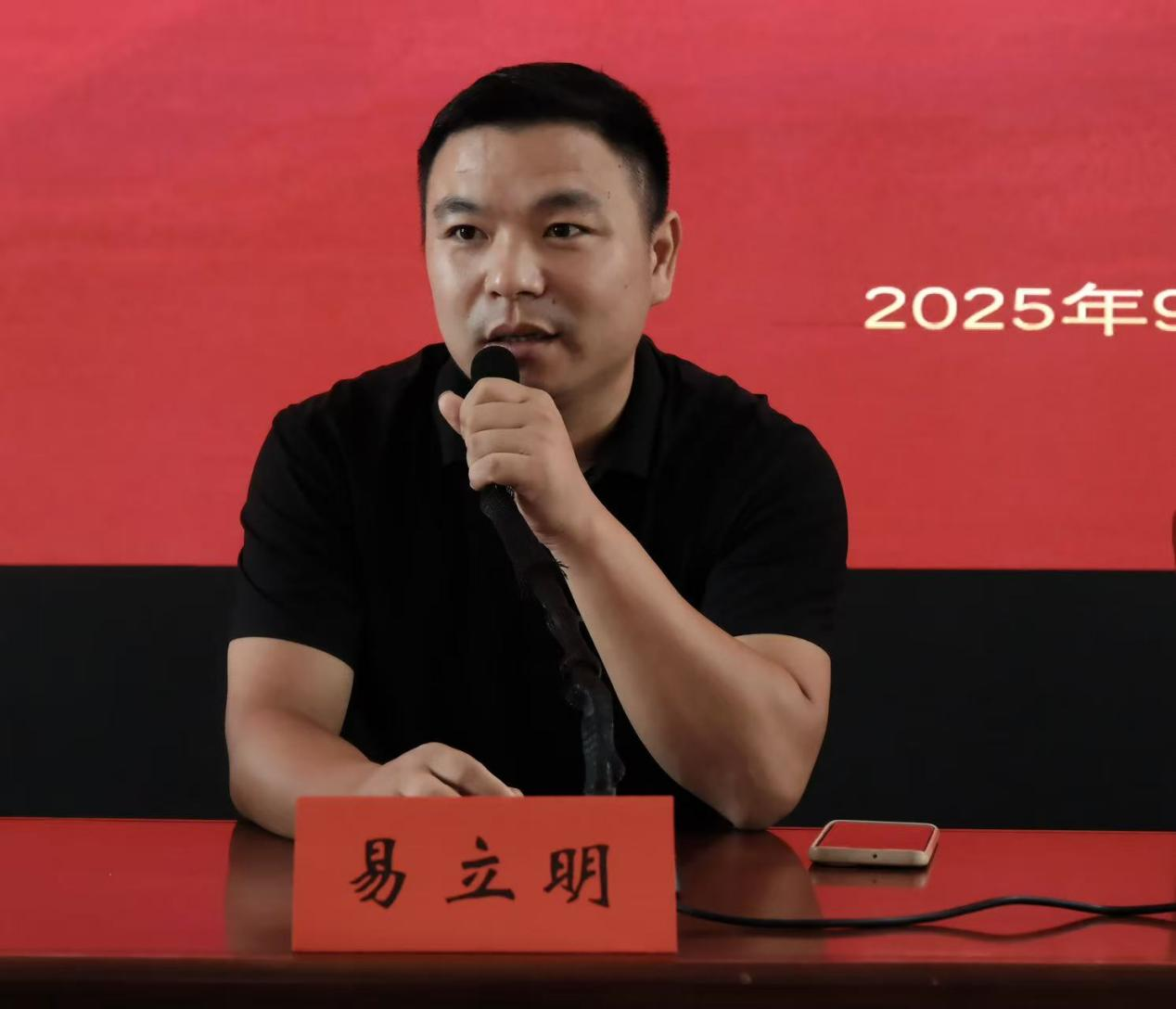 （筑牢校園安全防線）