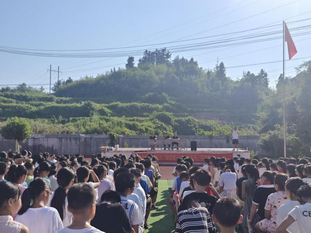 新邵縣坪上鎮(zhèn)洪溪學(xué)校：金秋啟新程 奮楫再出發(fā)