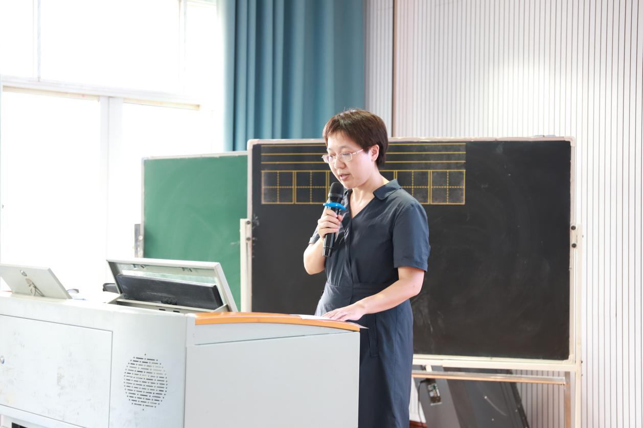 城區(qū)二小一年級(jí)行為習(xí)慣研討活動(dòng)溫情舉辦