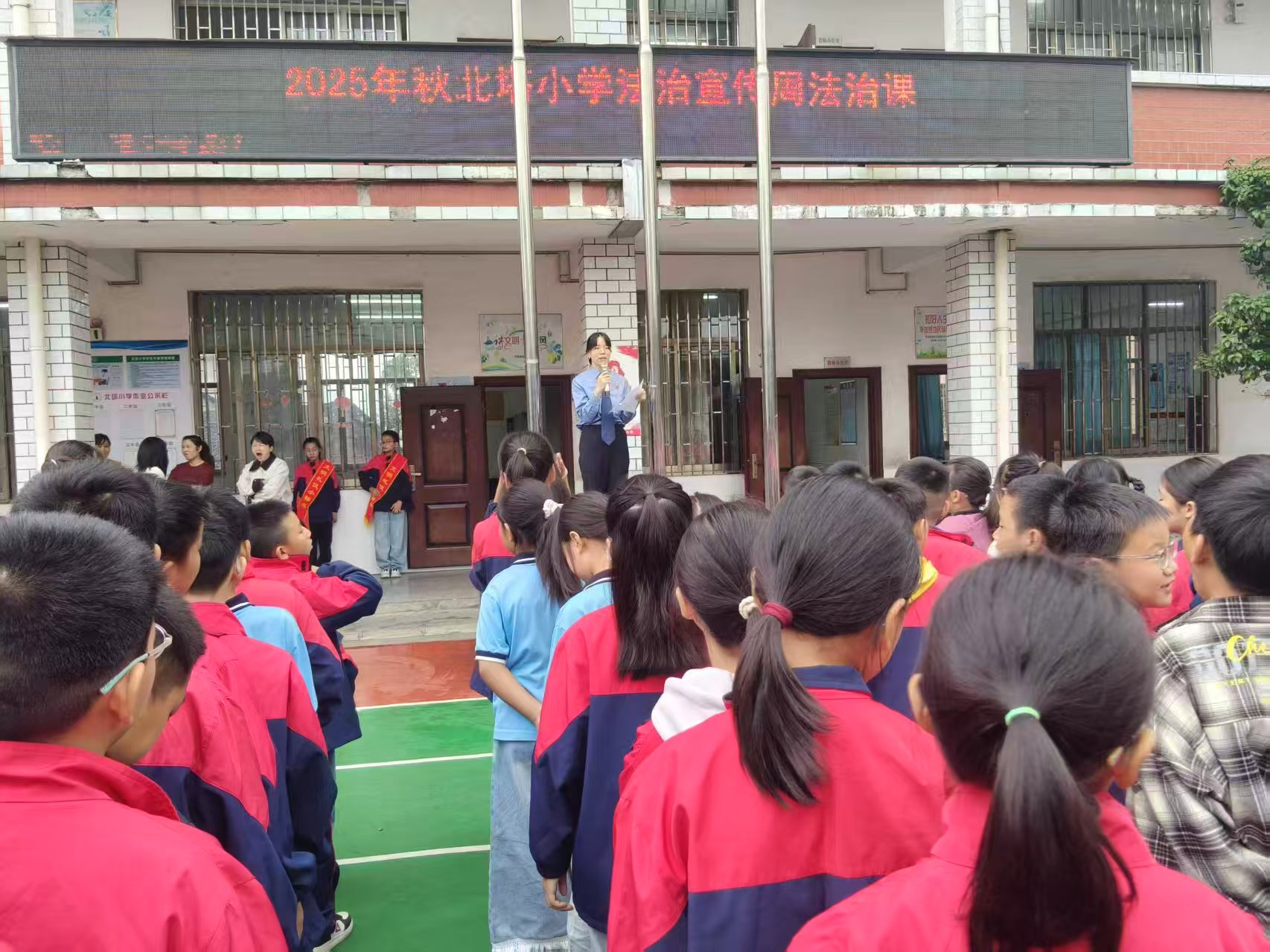北塔區(qū)狀元教育集團(tuán)北塔小學(xué)開展法治宣傳進(jìn)校園