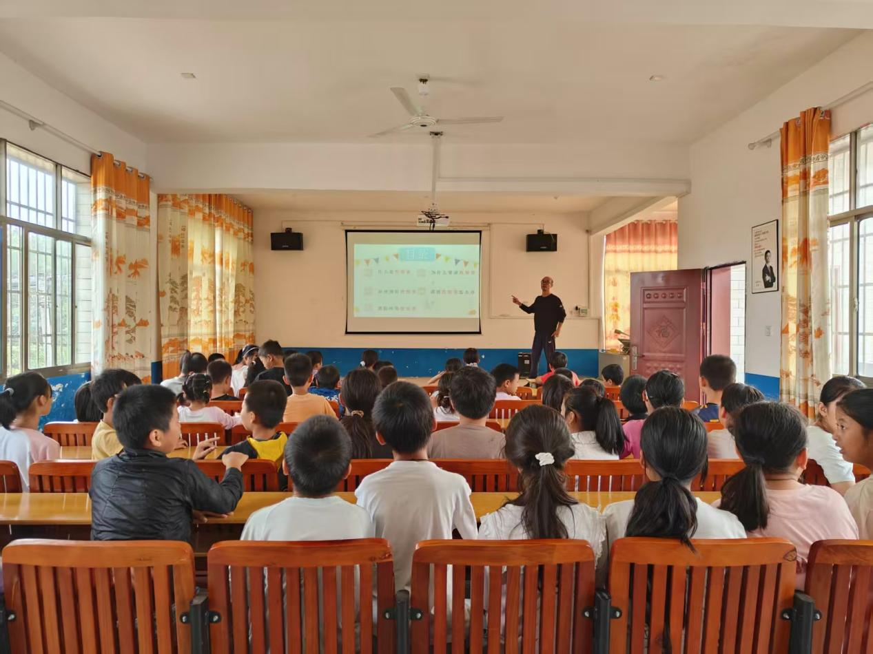 防性侵教育進(jìn)課堂，守護(hù)童真快樂成長
