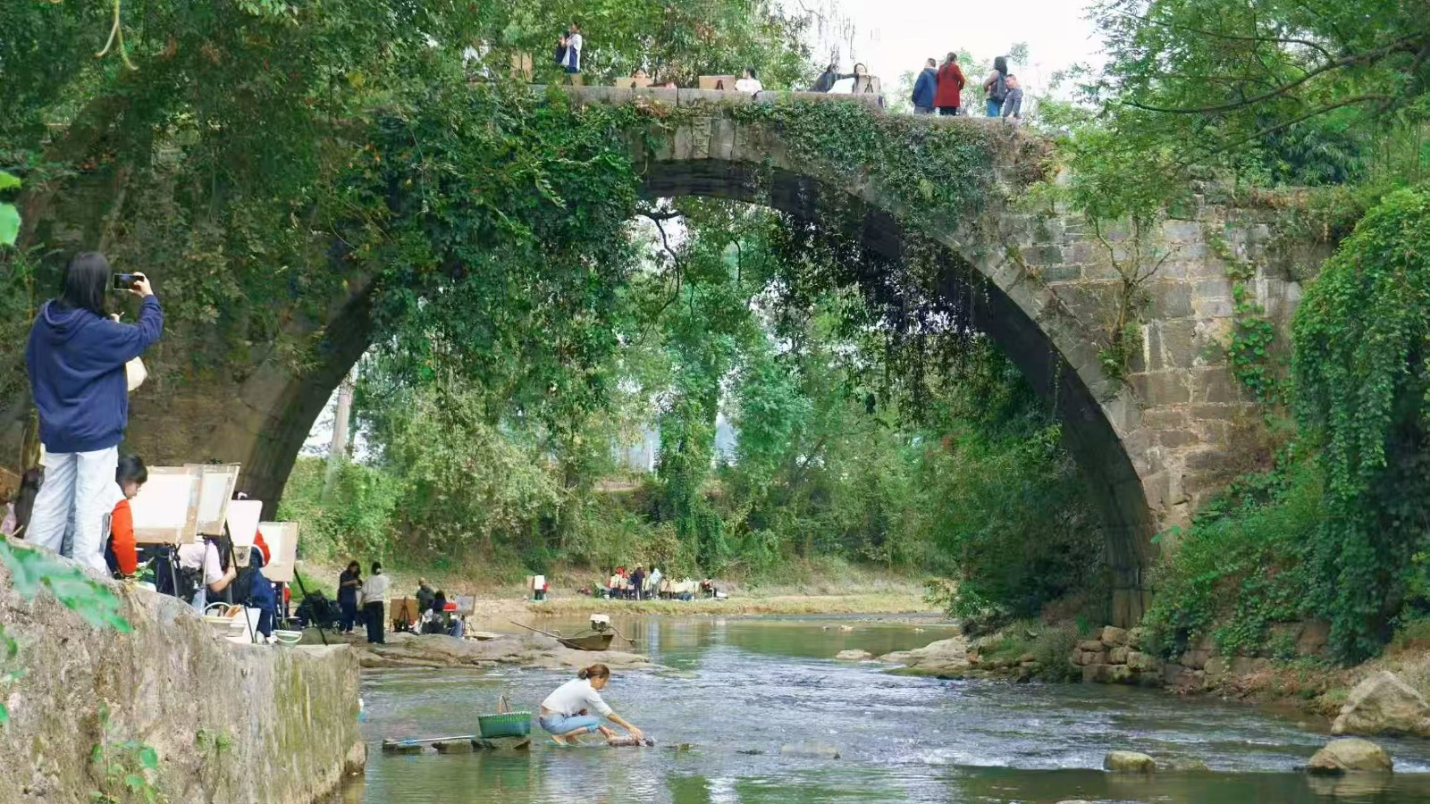 筆墨繪伏溪，藝術(shù)賦能鄉(xiāng)村振興