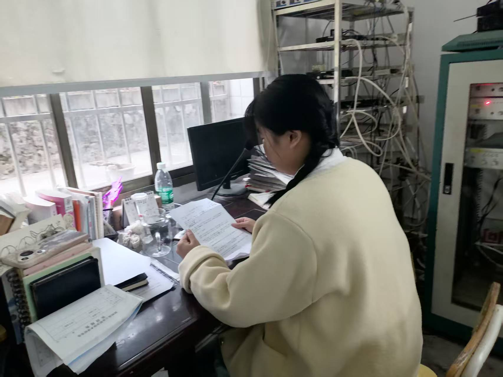 續(xù)書(shū)香，悟平凡，點(diǎn)青春