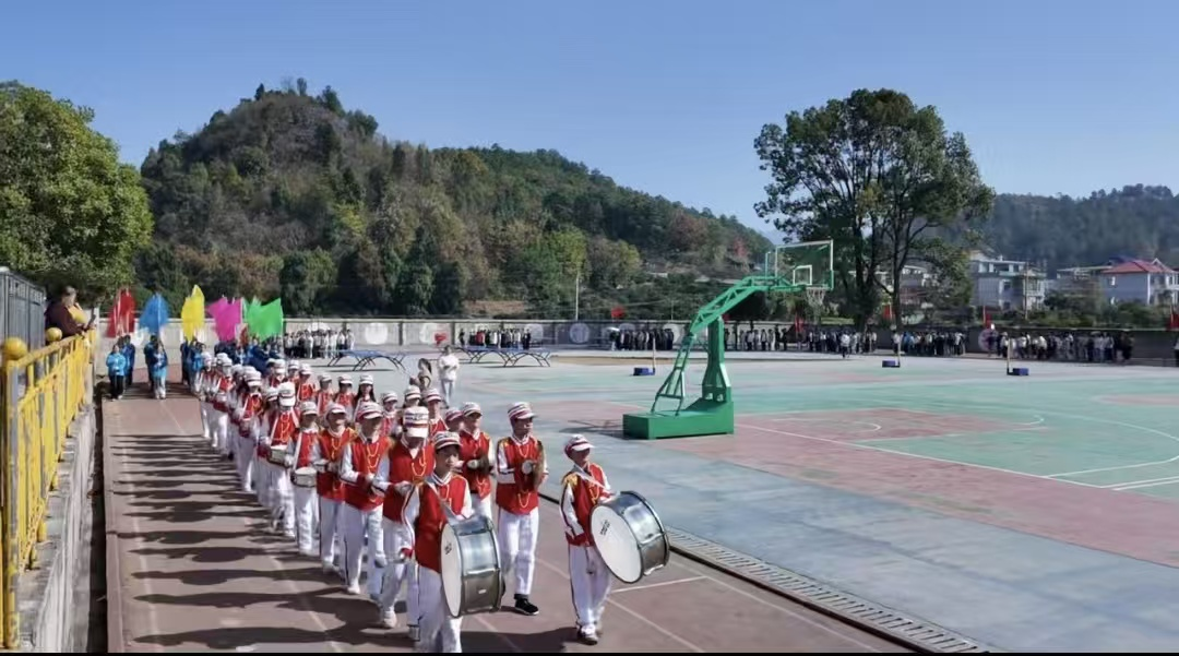 新寧五中舉行第十屆文體藝術(shù)節(jié)