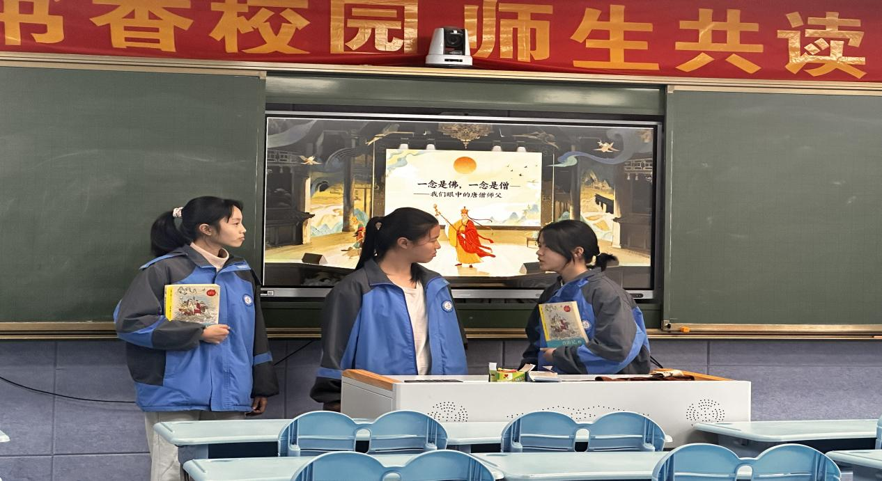 書(shū)香潤(rùn)校園，閱讀伴成長(zhǎng)