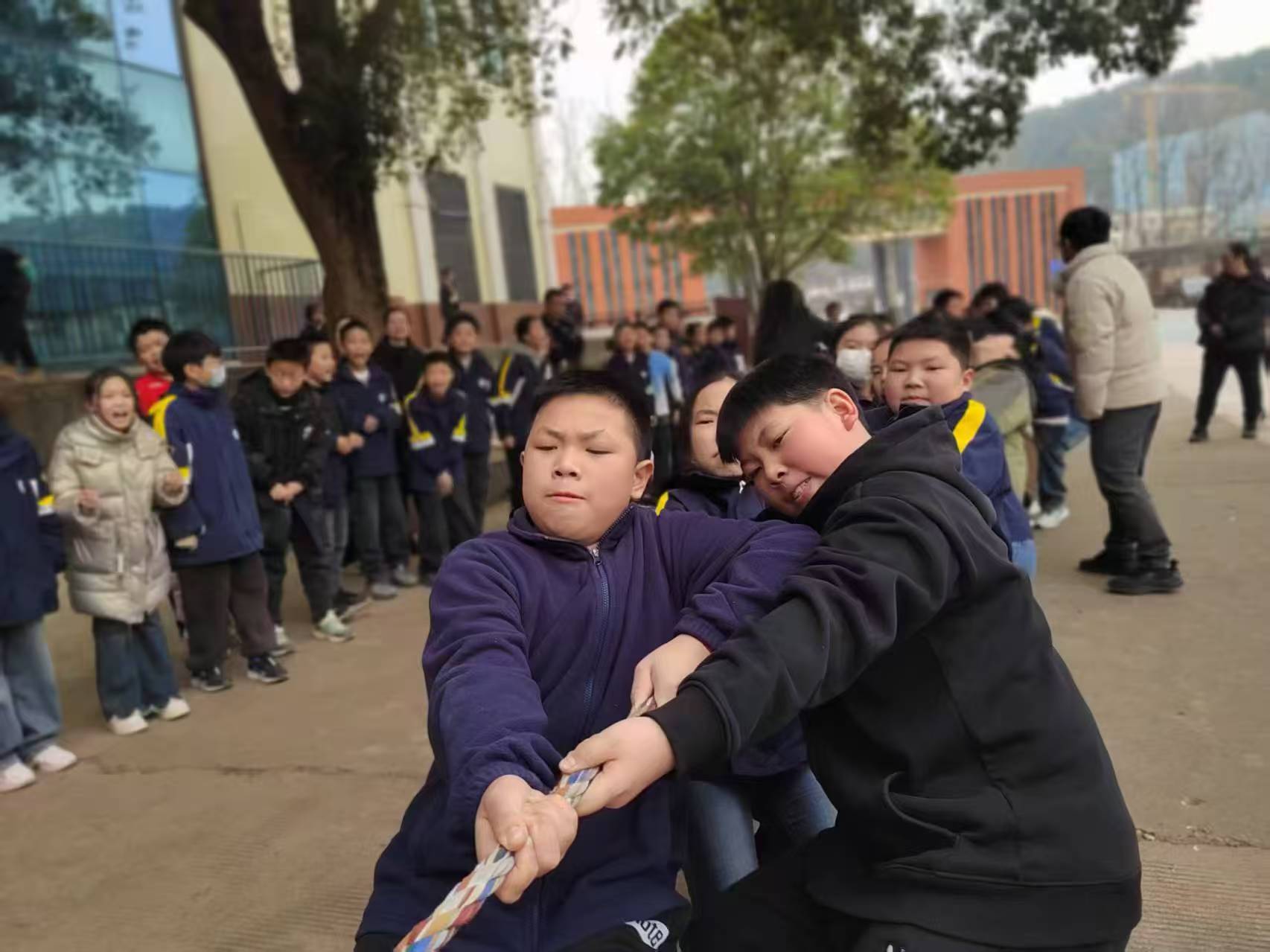 凝心聚力拔山河，團(tuán)結(jié)奮進(jìn)展風(fēng)采