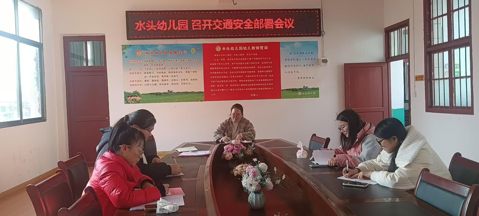 金石鎮(zhèn)水頭幼兒園開展交通安全 警示教育系列活動