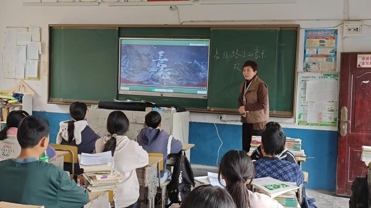 樂聲入鄉(xiāng)村 美育潤心田