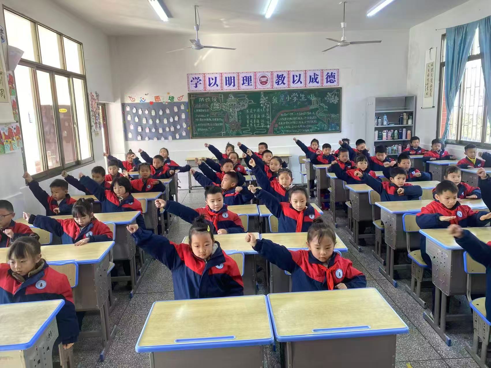 北塔小學(xué)大課間比賽展風(fēng)采，少年活力滿校