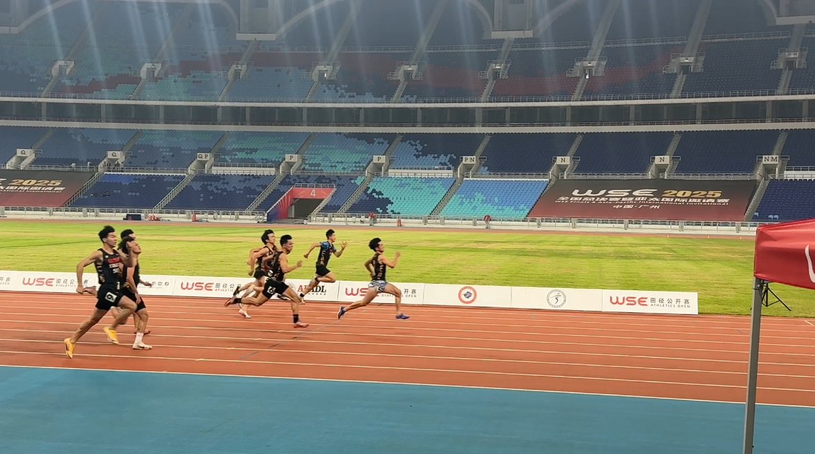 隆回二中學(xué)子揚(yáng)威羊城