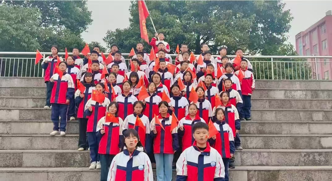 以聲韻傳經(jīng)典  以朗誦致華章