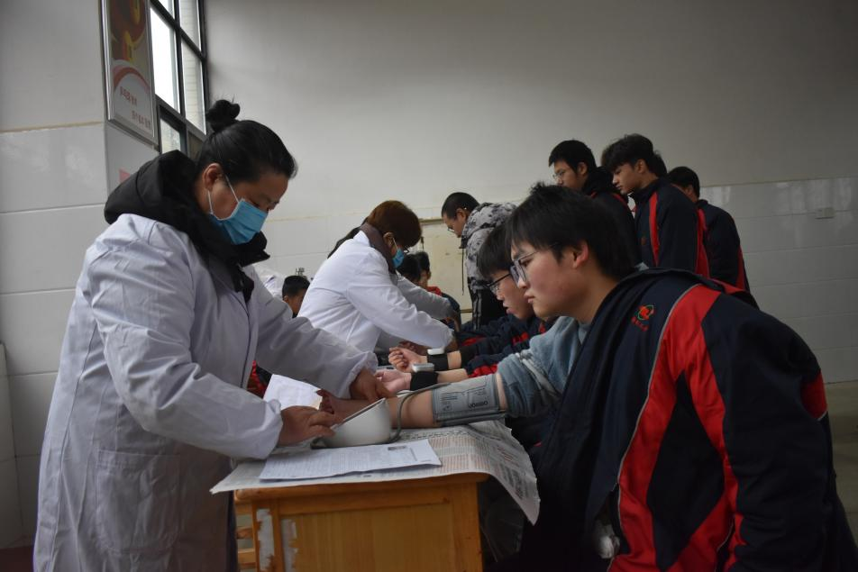 隆回縣2026年高考體檢圓滿收官