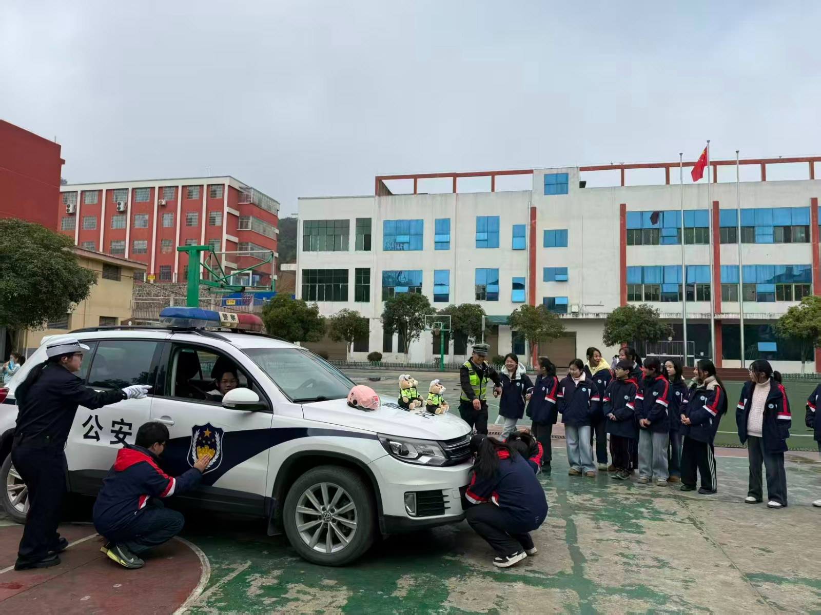 交警進校園 安全伴成長