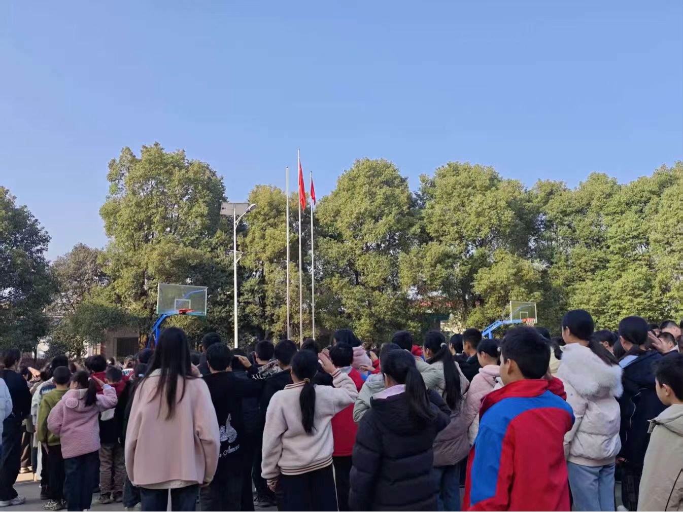 揚(yáng)帆新征程 逐夢向未來