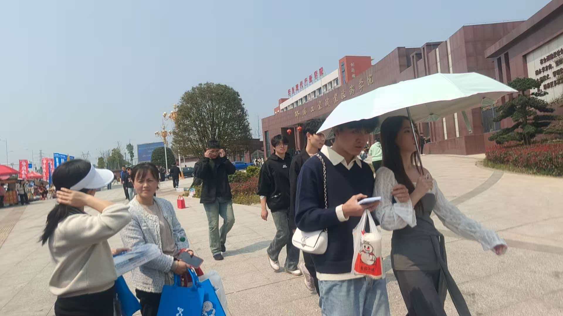 《星漢將啟，青云可待——致省考收官的邵陽(yáng)驕子》 邵陽(yáng)夢(mèng)想公考·執(zhí)筆